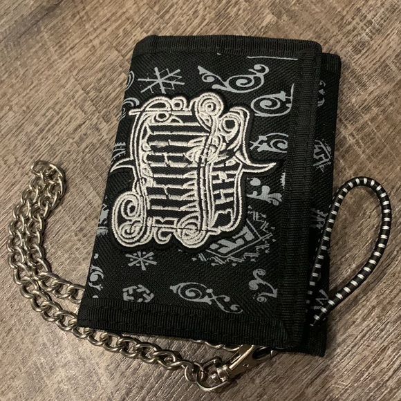 NWOT Punk Rocker Skull Embroided Tri-fold Nylon/Velcro Wallet Purse with Chain - Picture 2 of 13